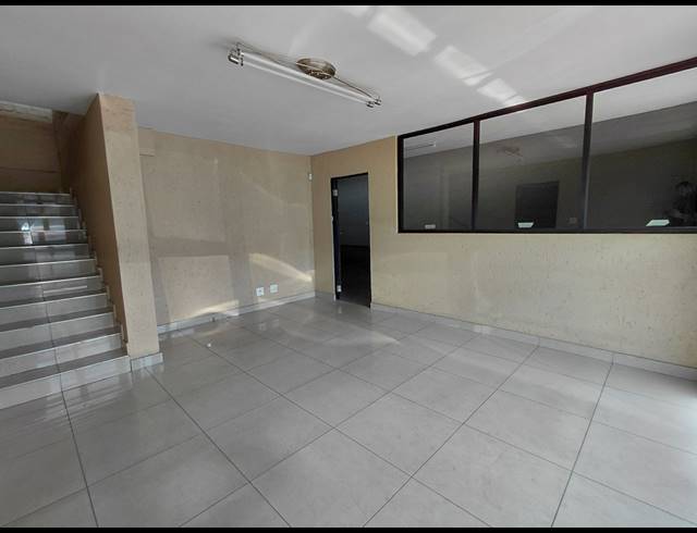 395M² WAREHOUSE TO LET IN POMONA